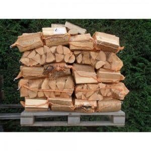 Trockenes Eschen-Kaminholz – 40 Säcke mit je 8 kg – geringe Restfeuchte